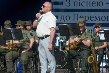 В парке Шевченко состоялся концерт, посвященный Дню молодежных и детских общественных организаций Украины (фото) 