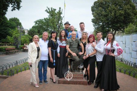На Дерибасовской прошел концерт ко Дню Конституции Украины (фото)