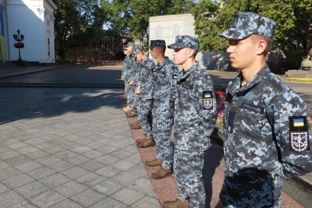День Военно-морских сил: в Одессе торжественно подняли флаг ВМС и провели спортивные состязания (фото, видео)