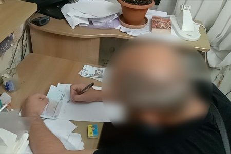 Деньги за молчание: полицейские задержали 44-летнего жителя Подольска по подозрению в вымогательстве денег (фото, видео)