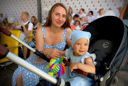 Одесса: в роддоме №1 подвели итоги конкурса видеороликов «Я пришел», посвященного Дню семьи (фото)