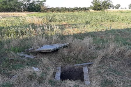 Избил, поджег одежду и бросил в выгребную яму: 500 кг пшеницы стали поводом для совершения преступления (фото)