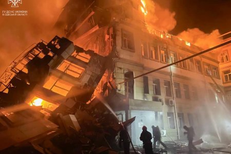 Разрушения, пожары и пострадавшие: в Одессе и области ликвидируют последствия и подсчитывают ущерб от очередного ракетного удара (фоторепортаж) 