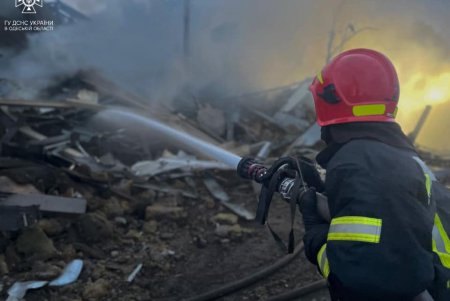 Разрушения, пожары и пострадавшие: в Одессе и области ликвидируют последствия и подсчитывают ущерб от очередного ракетного удара (фоторепортаж) 