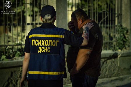 Разрушения, пожары и пострадавшие: в Одессе и области ликвидируют последствия и подсчитывают ущерб от очередного ракетного удара (фоторепортаж) 