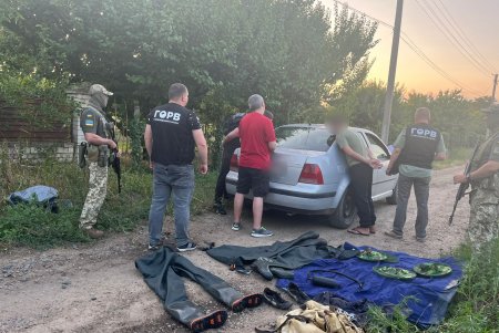 В Одесской области задержали трех уклонистов и организатора их нелегальной переправки за границу (фото)