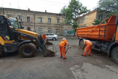 Мусор, ил, поваленные деревья: во время ливня в Одессе выпала месячная норма осадков (фото, обновлено)