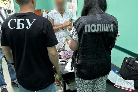Врач одесской офтальмологической клиники поставила мужчине диагноз, который помог ему избежать призыва