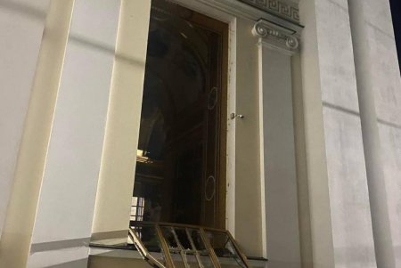 Ночной удар по Одессе и области: пострадали многоквартирные дома, портовая инфраструктура, два памятника архитектуры, православный храм, есть погибшие и раненые (фото, видео)