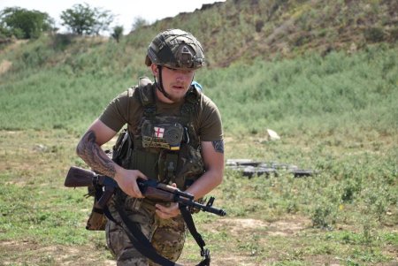 Одесские гвардейцы доводят стрелковое мастерство до автоматизма (фото)