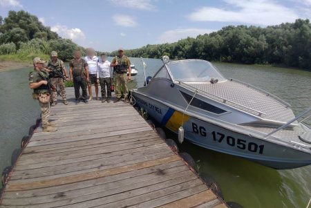 На Дунае в украинских водах задержаны трое румынских нарушителей (фото)
