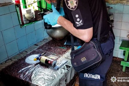 Избила, обожгла, связала и закрыла в сарае: за издевательства над братом жительница Белгород-Днестровского района может попасть в тюрьму (фото, видео)
