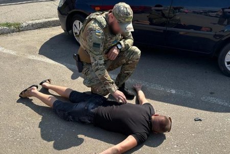 Пограничник Белгород-Днестровского погранотряда передавал служебную информацию контрабандистам (фото)