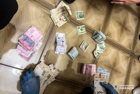 Сбывали вещества и планировали продавать за границу: в Одессе раскрыли схему наркобизнеса, приносящего миллионы (фото, видео)
