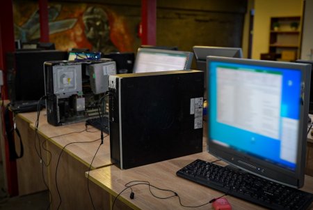 В Одессе правоохранители прекратили работу двух мошеннических колл-центров (фото, видео)
