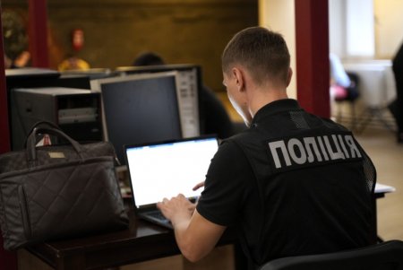 В Одессе правоохранители прекратили работу двух мошеннических колл-центров (фото, видео)