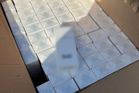 В Одессе судят организатора и участников миллионного бизнеса по производству контрафактных духов (фото)
