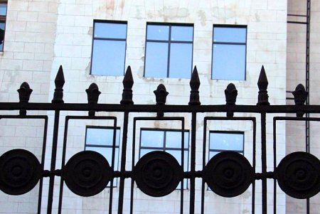 Голубые ели, платаны, липы и пирамидальные дубы: Куликовое поле одна из самых больших площадей Одессы (фоторепортаж)