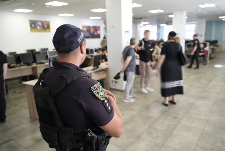 В Одессе пресечена деятельность подпольного колл-центра, который стал штабом компьютерных мошенников (фото, видео)
