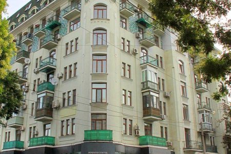 Пантелеймоновская - многократно менявшая название одесская улица.  Колоритная, многоликая и контрастная (фоторепортаж)