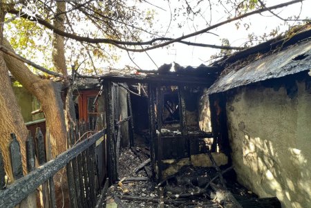 Угроза распространения огня на дома: спасатели ликвидировали два масштабных пожара в Одессе и области (фото)