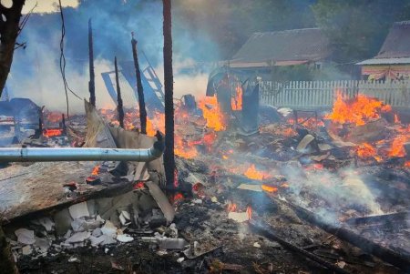 Угроза распространения огня на дома: спасатели ликвидировали два масштабных пожара в Одессе и области (фото)