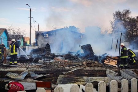 Угроза распространения огня на дома: спасатели ликвидировали два масштабных пожара в Одессе и области (фото)