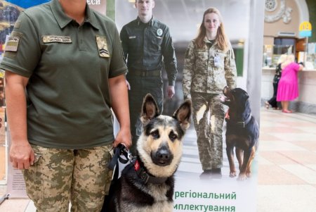 «Непокоренный Юг»: в Одессе ввели в обращение новые почтовые марки (фото)