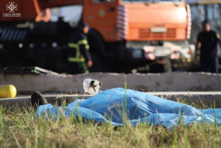Самый масштабный обстрел западной и центральной Украины: 28 ракет, есть погибшие и пострадавшие (фоторепортаж)