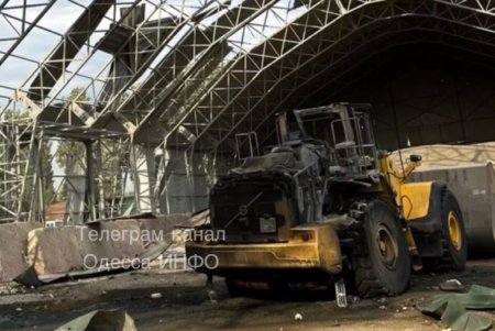 Россия обстреляла порт в Одесской области на Дунае (фоторепортаж)