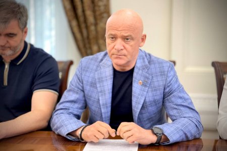 Мэр Одессы обсудил с депутатом немецкого Бундестага помощь городу во время войны (фото)