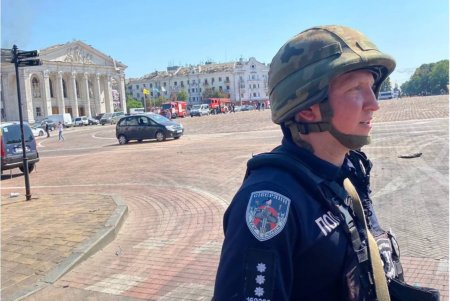 Семь человек погибли и 117 ранены: оккупанты нанесли ракетный удар по Чернигову (фоторепортаж) 