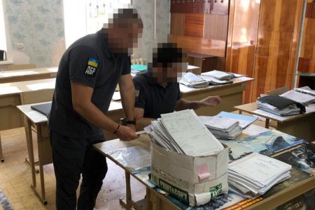 Коррупционные схемы уклонения от призыва: в медучреждениях и терцентрах Одесской области проводят масштабные обыски (фото)