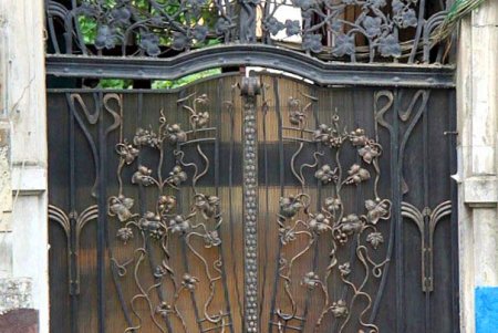 Улица Нежинская: старинные особняки и современные дома (фоторепортаж) 