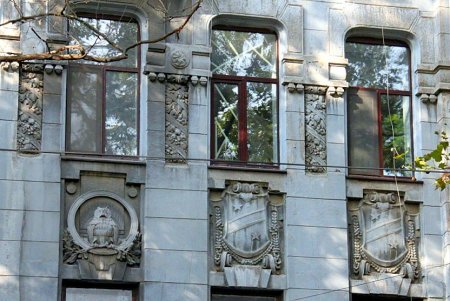 Улица Нежинская: старинные особняки и современные дома (фоторепортаж) 
