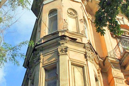 Улица Нежинская: старинные особняки и современные дома (фоторепортаж) 