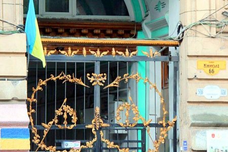 Улица Нежинская: старинные особняки и современные дома (фоторепортаж) 