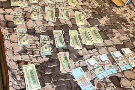 Глава территориальной громады Березовского района получил 100 тысяч гривен от предпринимателя за подряд на ремонт бомбоубежища (фото)