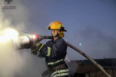 Ночью Одесскую область атаковали вражеские беспилотники: два человека пострадали (фото, обновлено)