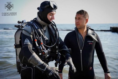 На одном из одесских пляжей в море во время купания утонул 19-летний парень (фото)