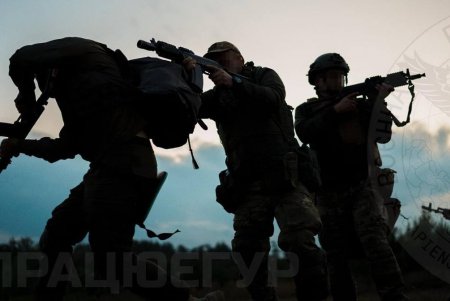 «С вами Украина всегда на несколько шагов впереди» - Зеленский поздравил разведчиков