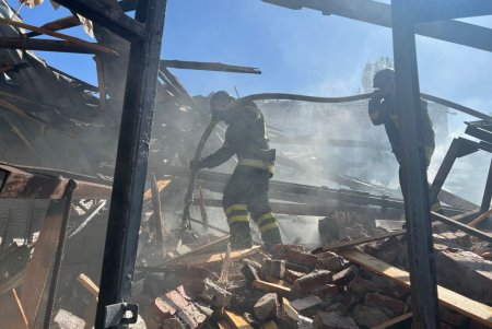 Оккупанты обстреляли ракетами центр Кривого Рога: пострадали 60 человек и один погиб (фото)