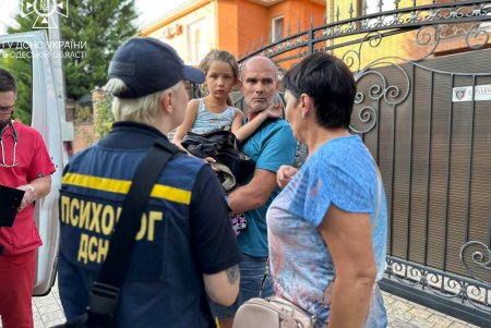 В Киевском районе горел частный дом: пострадал мужчина и четыре ребенка (фото)