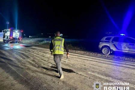 На трассе Одесса – Рени бензовоз врезался в зерновоз и сгорел (фото)