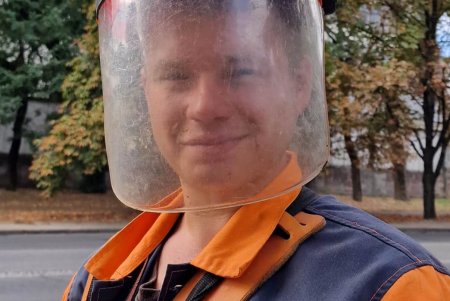 Одесситы совместно с коммунальщиками навели порядок в парках и скверах в День Всемирной уборки (фото, видео)