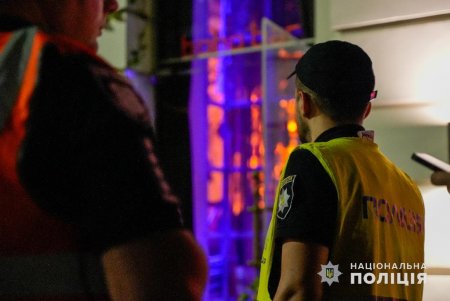 «Ночной город»: полицейские обеспечивают правопорядок на одесских улицах (фото, видео)