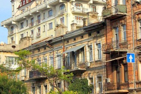 Одна из самых динамичных улиц Одессы — Екатерининская (фоторепортаж)