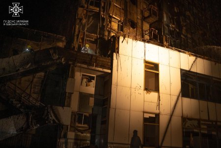 Ночной удар по Одессе: враг выпустил 19 ударных дронов и 14 ракет (фото, видео)