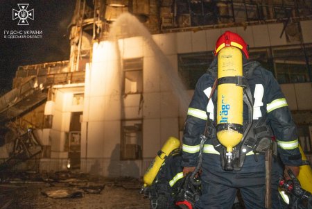 Ночной удар по Одессе: враг выпустил 19 ударных дронов и 14 ракет (фото, видео)