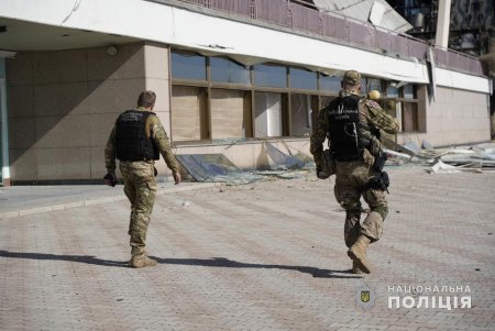 Последствия ночного воздушного удара по Одессе (фоторепортаж)